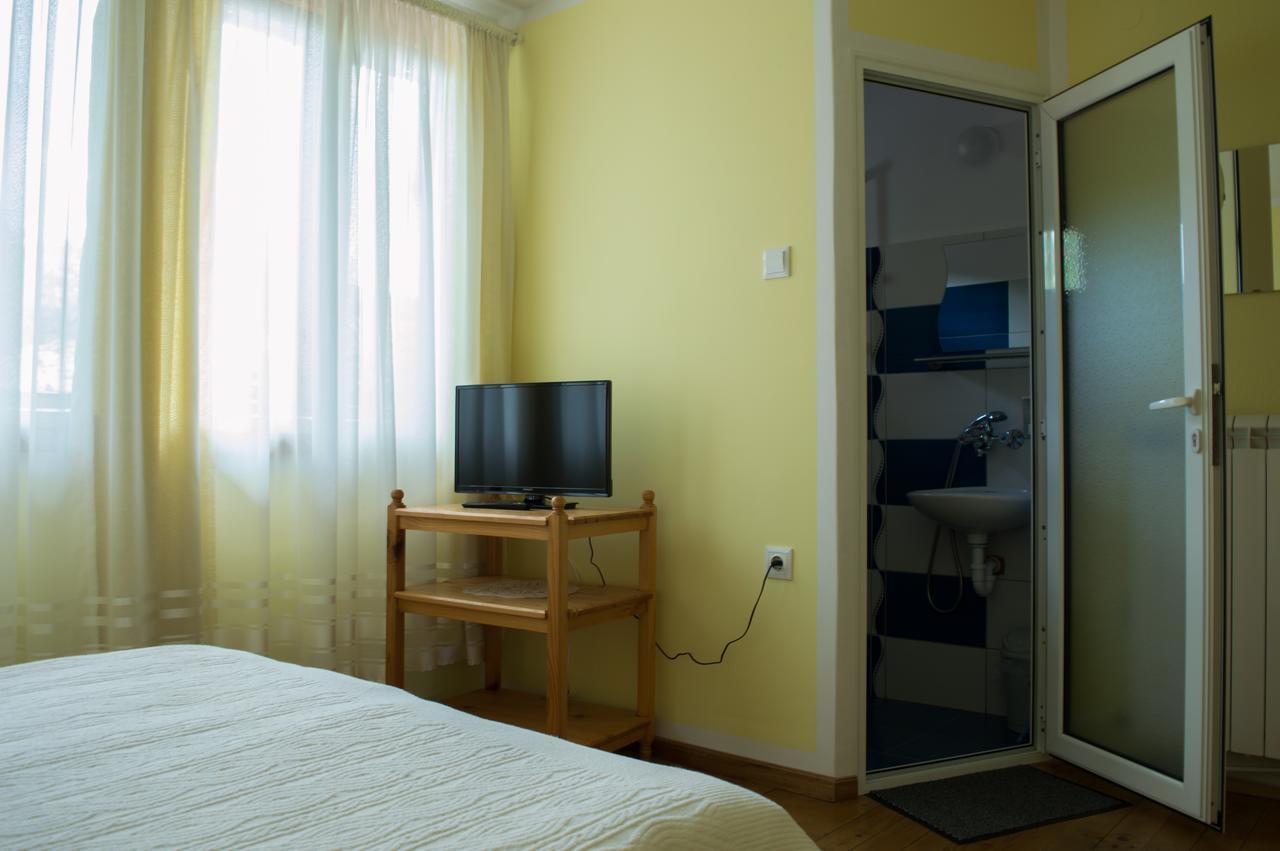 Bobi Guest House Koprivštica Exteriér fotografie